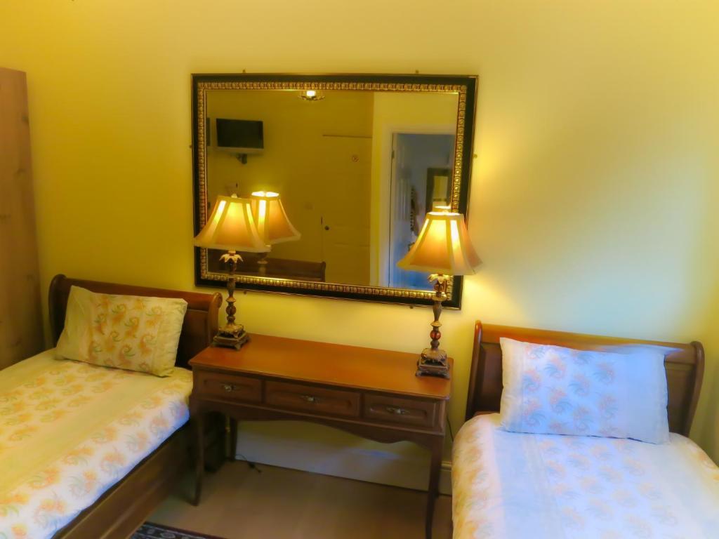 Godalming Hotel Guest House מראה חיצוני תמונה